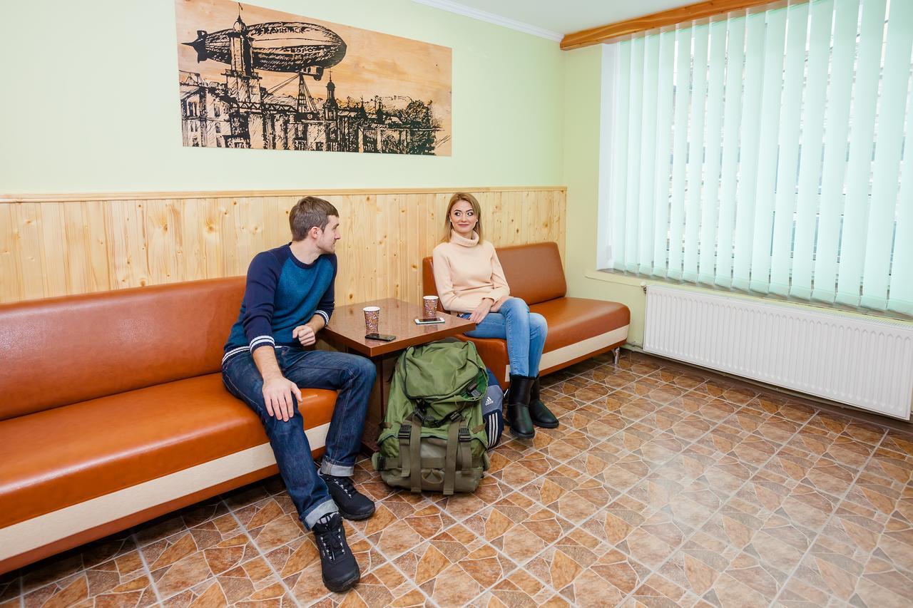 Tsentralnyi Hostel Ivano-Frankivs'k Luaran gambar